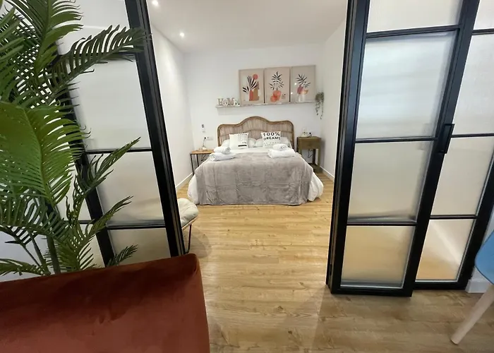 Daire Oktheway Real Historic Small *